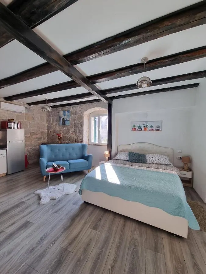 Heritage Apartments Trumbic 0*, Split Croatia